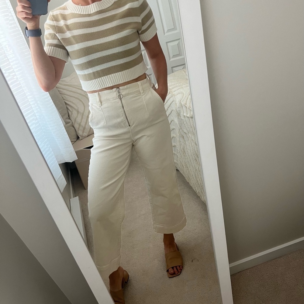 White culottes with zipper closer